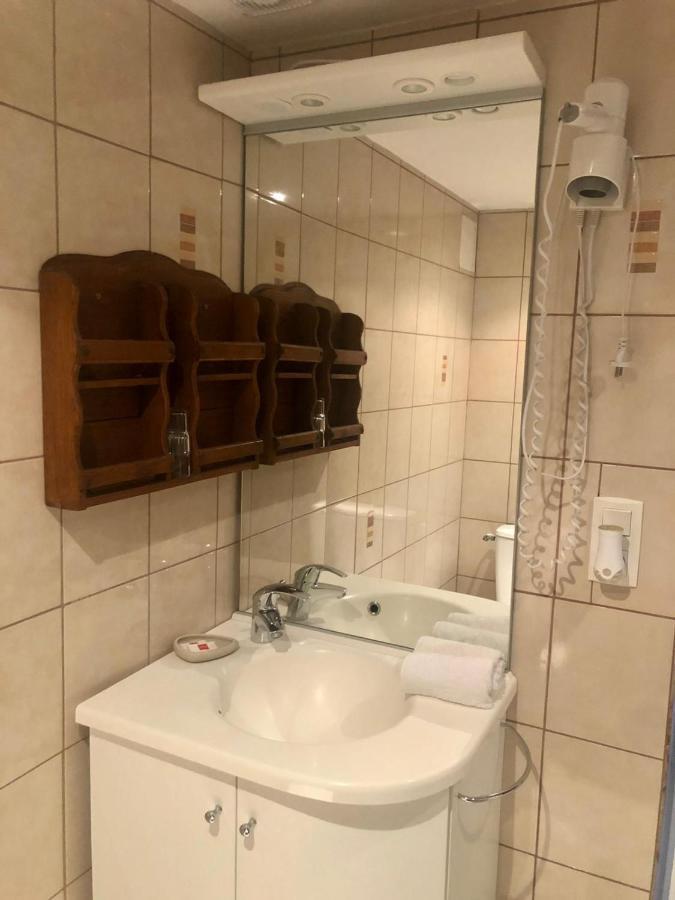 L'Instant Present Bed and Breakfast Pacy-sur-Armancon Buitenkant foto